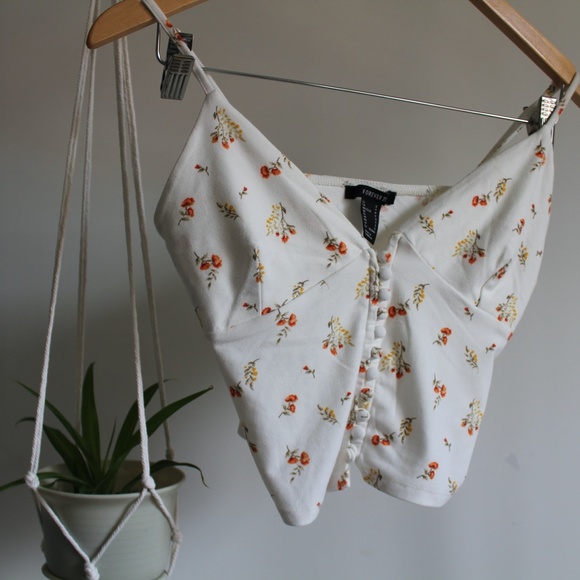 White Floral Cropped Cami - Picture 2 of 4